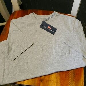 NWT vineyard vines large pocket tee